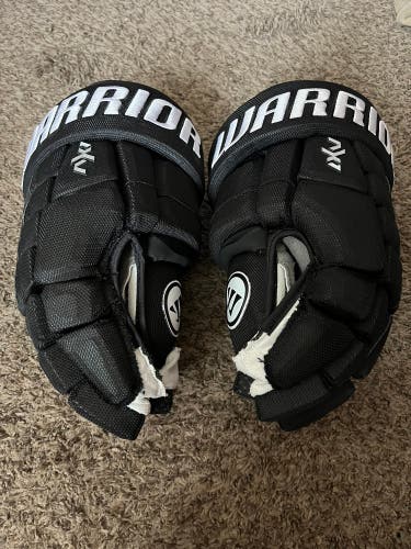 Warrior 15" Pro Stock Dynasty AX1 Gloves