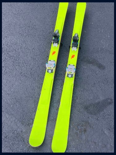 Twin Tip Skis Afterbang