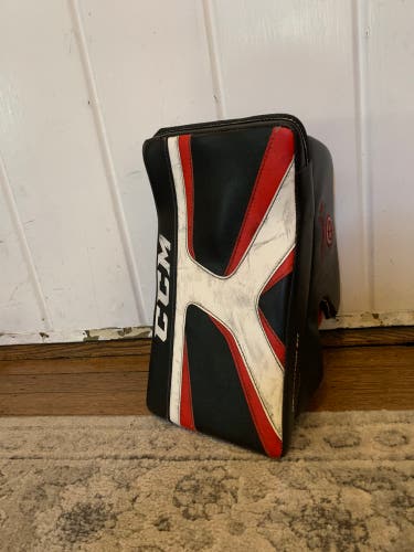 CCM Revolution 577 Blocker