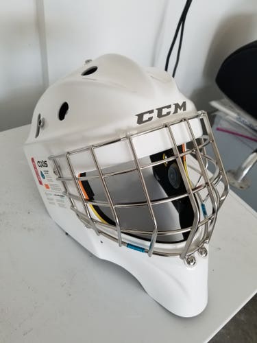 CCM Axis Pro Goalie Mask