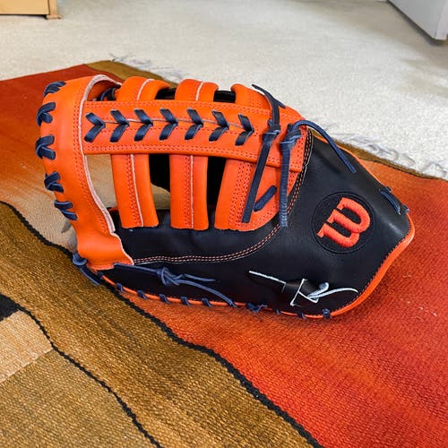 Brand New Wilson A2000 MC24 First Base Mitt 12" (LHT)