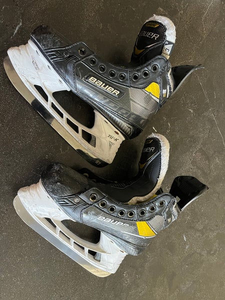 Used Bauer Regular Width Size 3 Supreme 3S Pro Hockey Skates