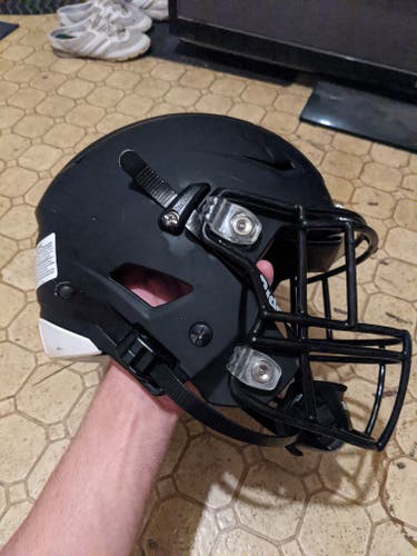 Adult Medium Riddell SpeedFlex Helmet