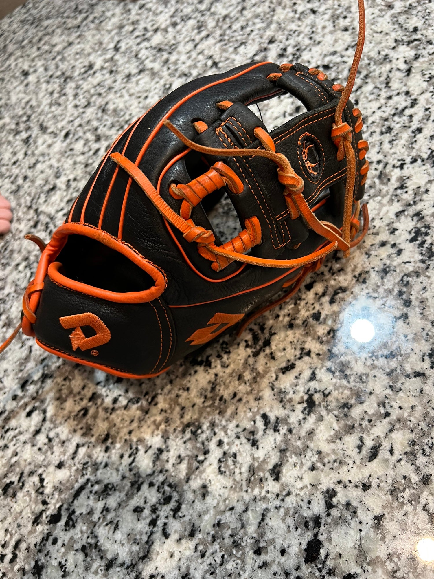 Infield 11.5" Demarini Insane Baseball Glove SidelineSwap