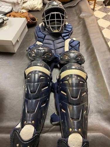 Used All Star Catcher's Set 12-16 Years