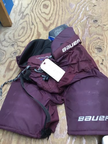 Junior Large Bauer Nexus 600 Hockey Pants