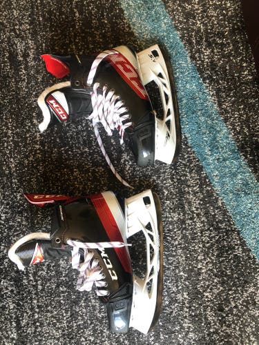 Senior CCM Regular Width Pro Stock Size 8.5 JetSpeed FT4 Pro Hockey Skates