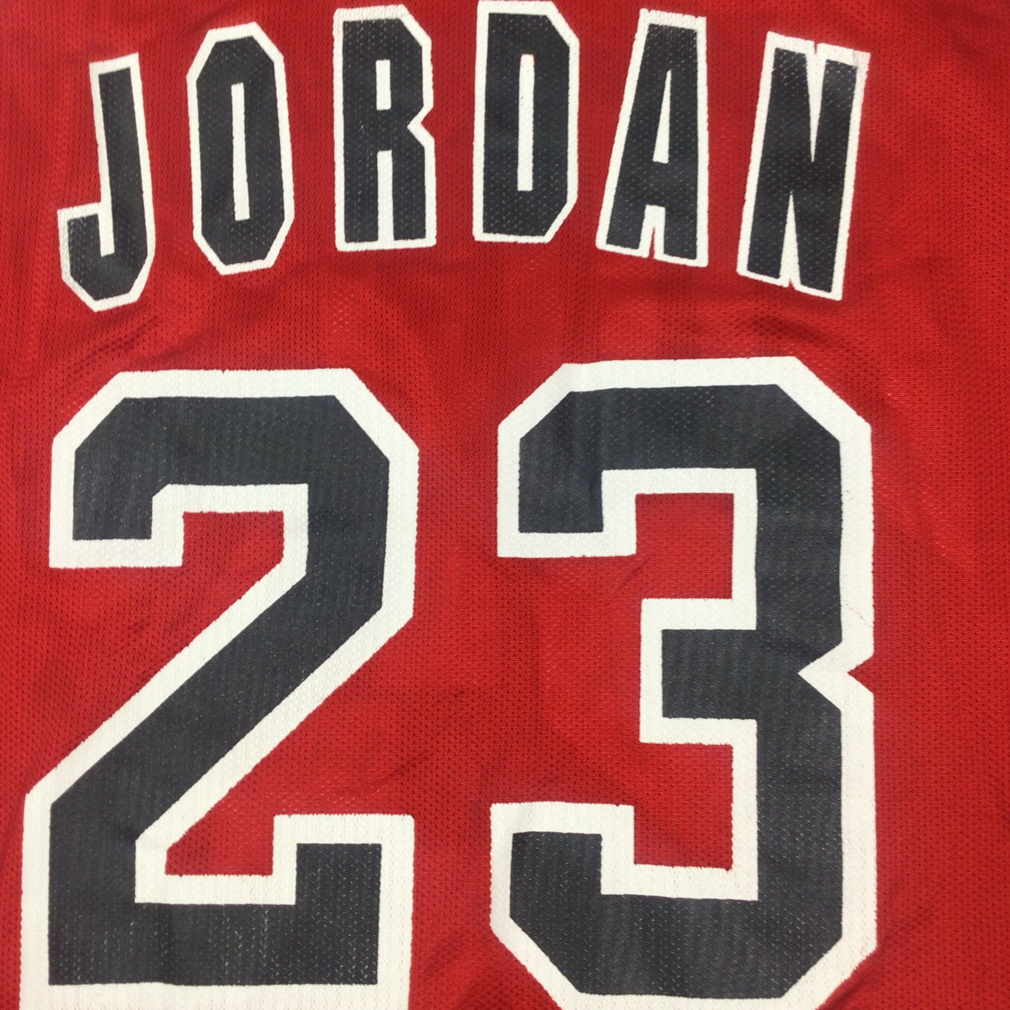 Chicago Bulls Black Michael Jordan 23 used Large Men's Champion 48 Jersey