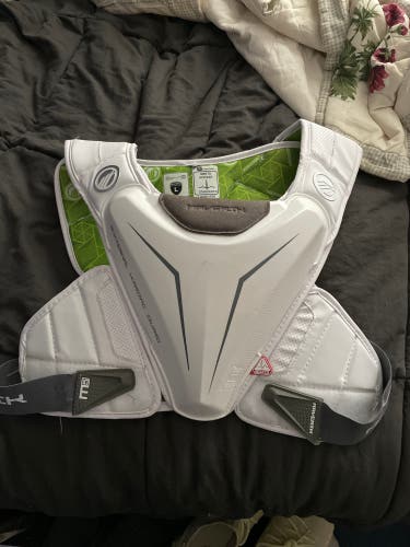 Used Large Maverik M5 Shoulder Pads