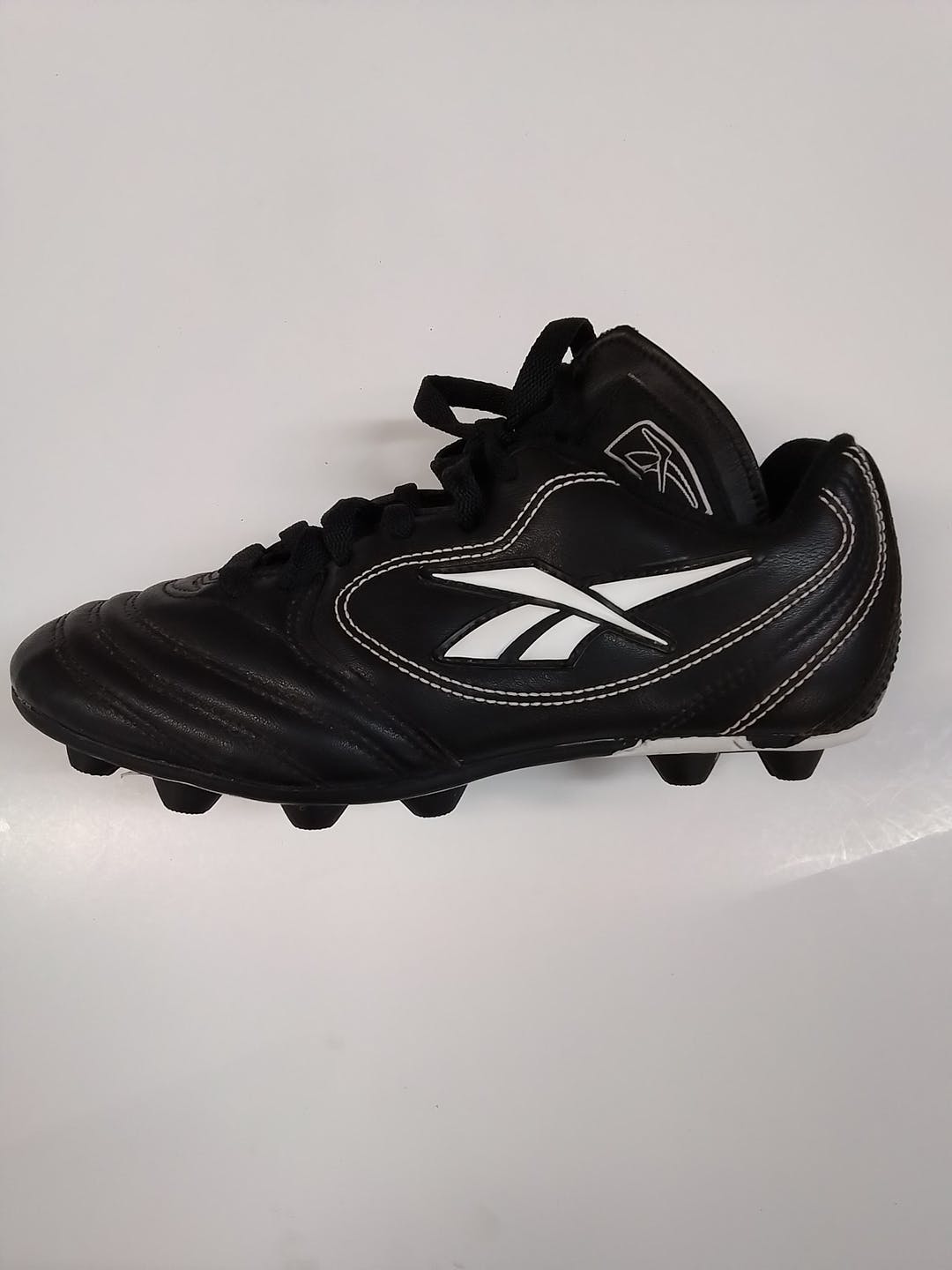 reebok baseball boots