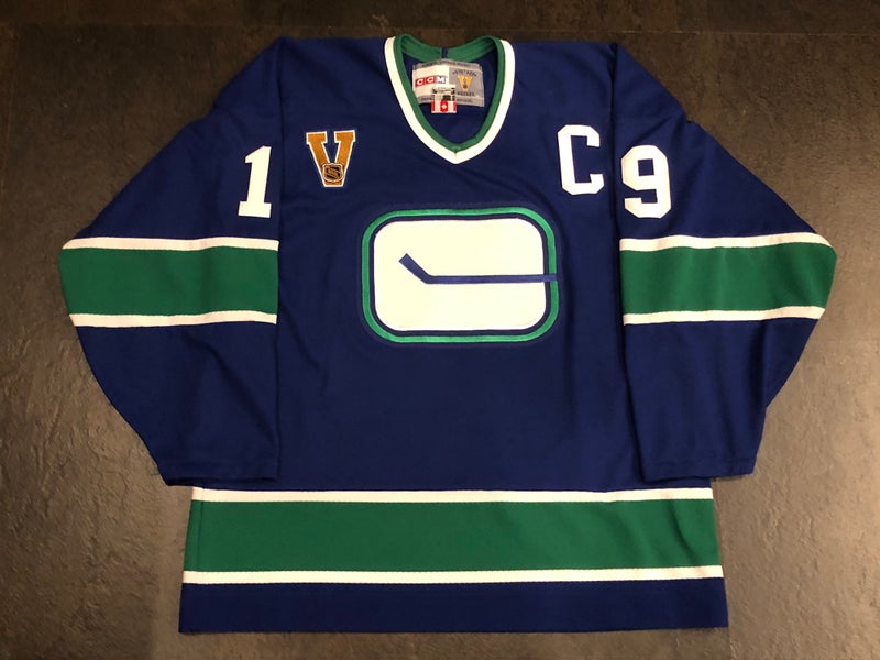 Vintage Rare NHL Vancouver Canucks 3rd Alt Salmon Skate CCM Hockey