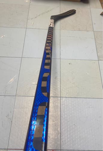 New Pro Stock Bauer Vapor ADV Wrapped As Blue Flylite P92 112-120 Flex