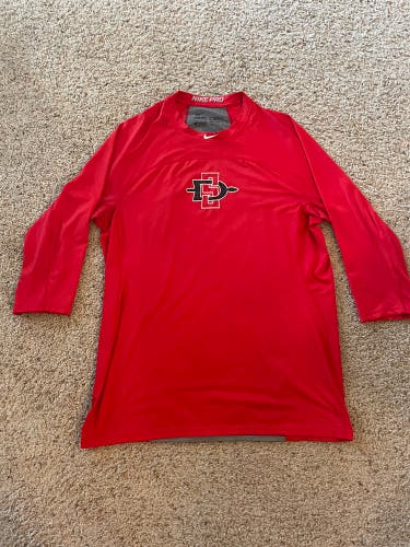 Red Used SAN DIEGO STATE XL Nike Pro HyperCool Fitted 3/4 Shirt