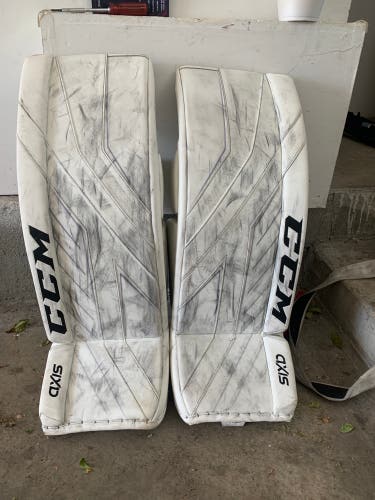 33" CCM  Axis Pro Goalie Leg Pads