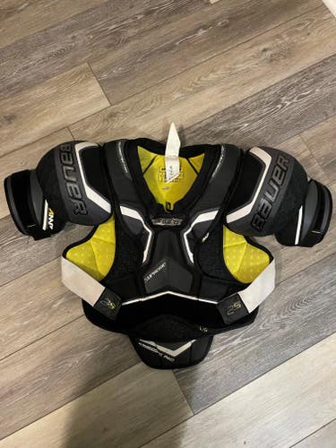 Senior Used Large Bauer Supreme 2S Shoulder Pads