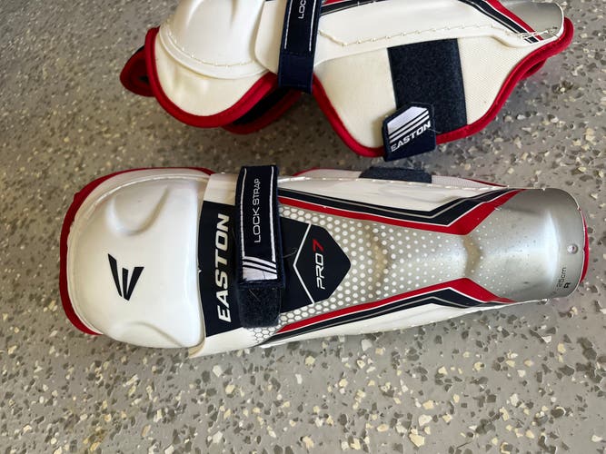 Easton pro7 Shin Guards