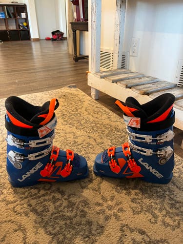 Women's Used Lange Racing RS Ski Boots Medium Flex