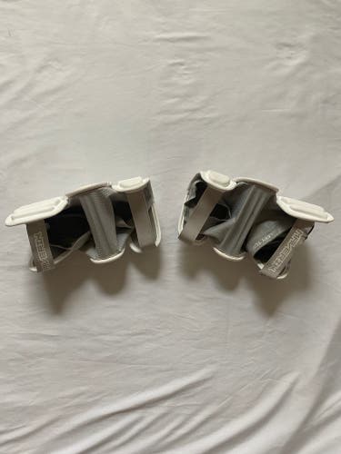 Maverick M4 Elbow Pads