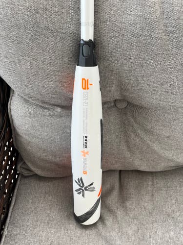 2022 Composite (-10) 21 oz 31" CF Zen Bat