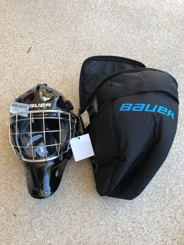 Senior New Bauer NME 8 Goalie Mask SIZE FT3 HECC certification valid until HECC THE END OF 01-2023