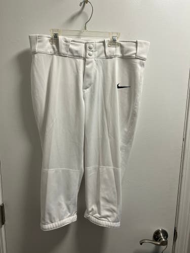 Women’s Nike softball pants