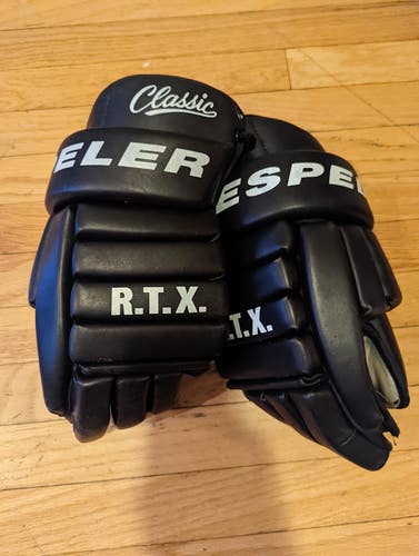 Vintage Hespeller R.T.X. Classic Gloves 15" - Gretzky's Model!
