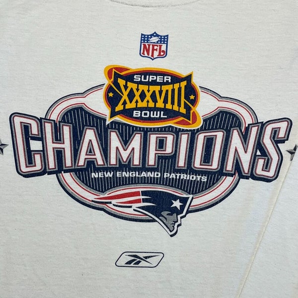 NEW ENGLAND PATRIOTS SUPER BOWL 36 CHAMPIONS 2001 REEBOK NFL LOCKER ROOM  TSHIRT