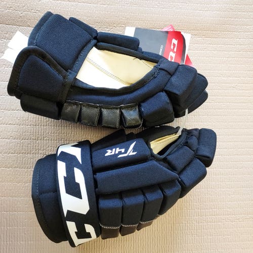 New CCM Tacks 4 Roll Gloves 13"