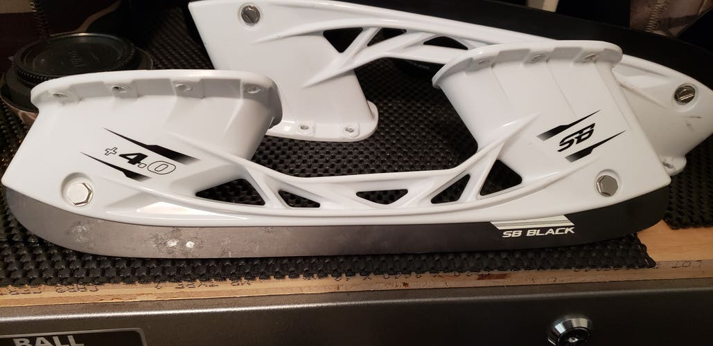 New CCM Sb 4.0 263 mm w/ steel
