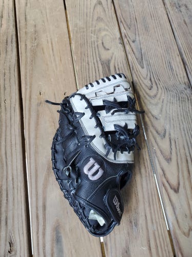 Used Wilson Left Hand Throw First Base A2000 Baseball Glove 12"