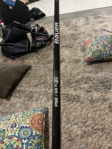 Used Right Handed P92 Vapor Hyperlite Hockey Stick