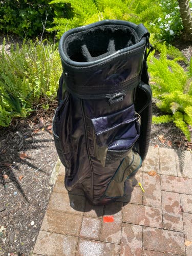 Woman’s golf cart bag  With shoulder strap
