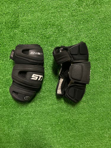 Used Medium/Large STX Stallion Arm Pads