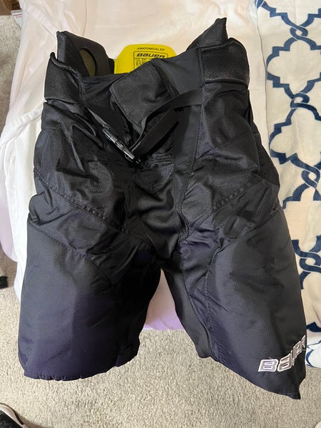 Senior Large Bauer Supreme S190 Hockey Pants