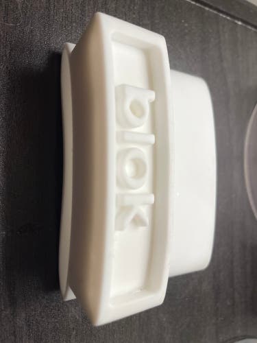 Blok goalie finger protector