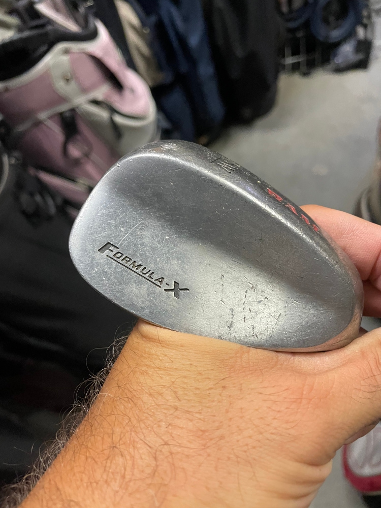 Golf sand wedge Formula X 55 deg in right Handed