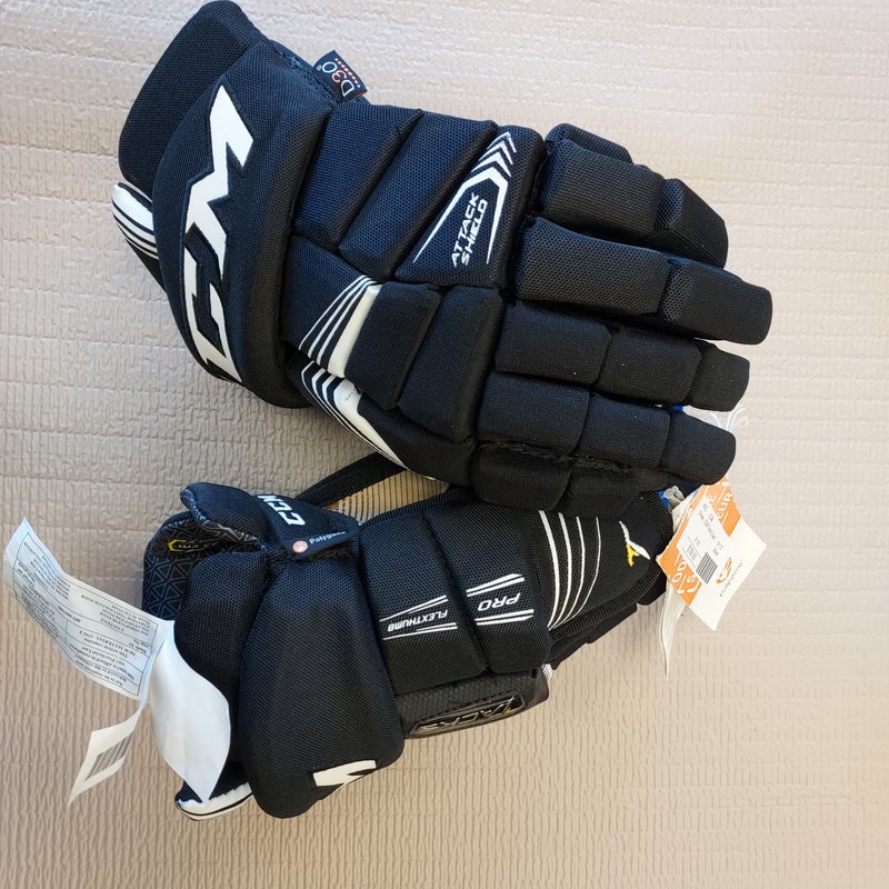 Black New Senior CCM Super Tacks Gloves 14