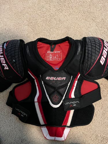 Junior Large Bauer Vapor X40 Shoulder Pads