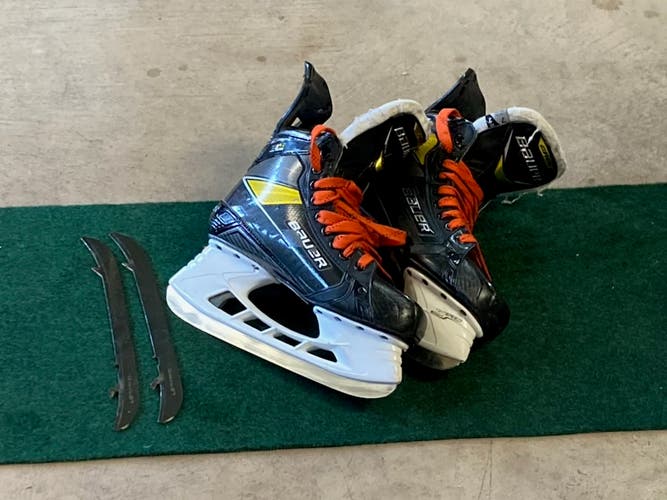 Used Bauer Supreme 3S Pro Hockey Skates Size 7