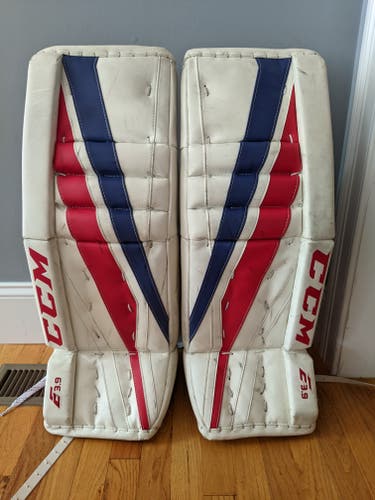 Used 29" CCM Extreme Flex E3.9 Goalie Leg Pads