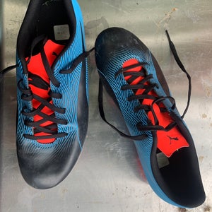Blue Used Size 11 (Women's 12) Puma Cleats