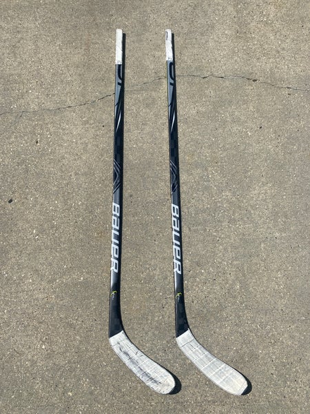 Senior Left Hand P28 Pro Stock Vapor FlyLite Hockey Stick