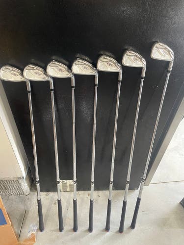 Cobra Amp Cell iron set 4-pw