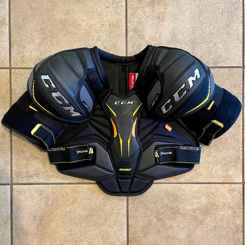 CCM Tacks 9080 Shoulder Pads Sz M