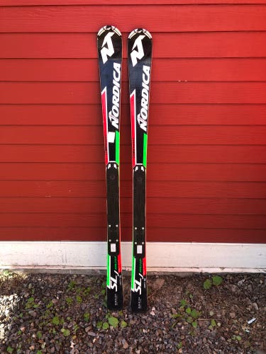 Used 143cm Junior Nordica SL Skis