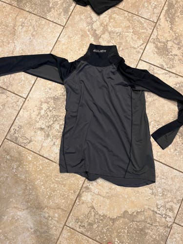 Bauer  neck guard shirt