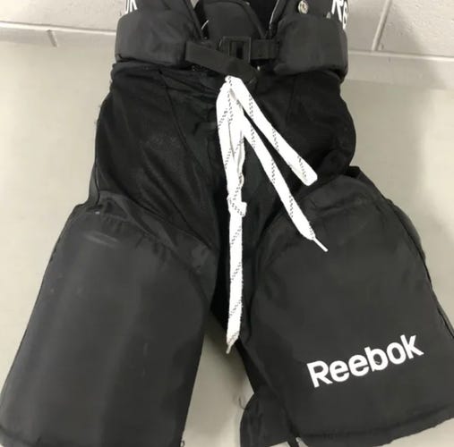 Nearly NEW Reebok 16K Adult Large hockey pants