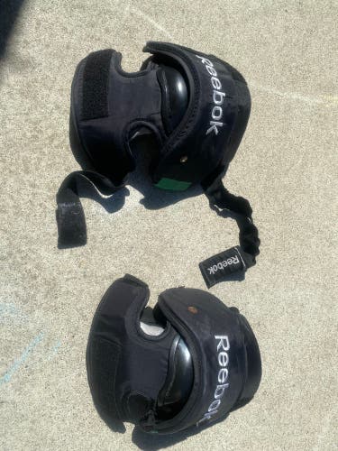 Reebok knee guards