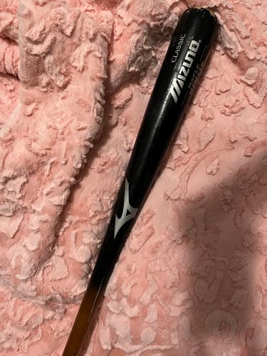 Mizuno Wood Bat