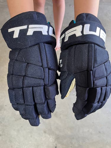Pro Stock True XC9 Pro Gloves, Colorado Avalanche, Black, Used, 14"